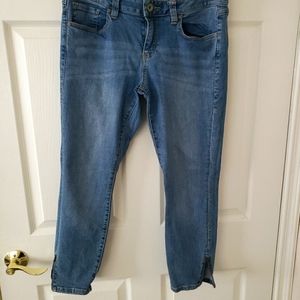 CABI cropped skinny jeans with zipper bottoms